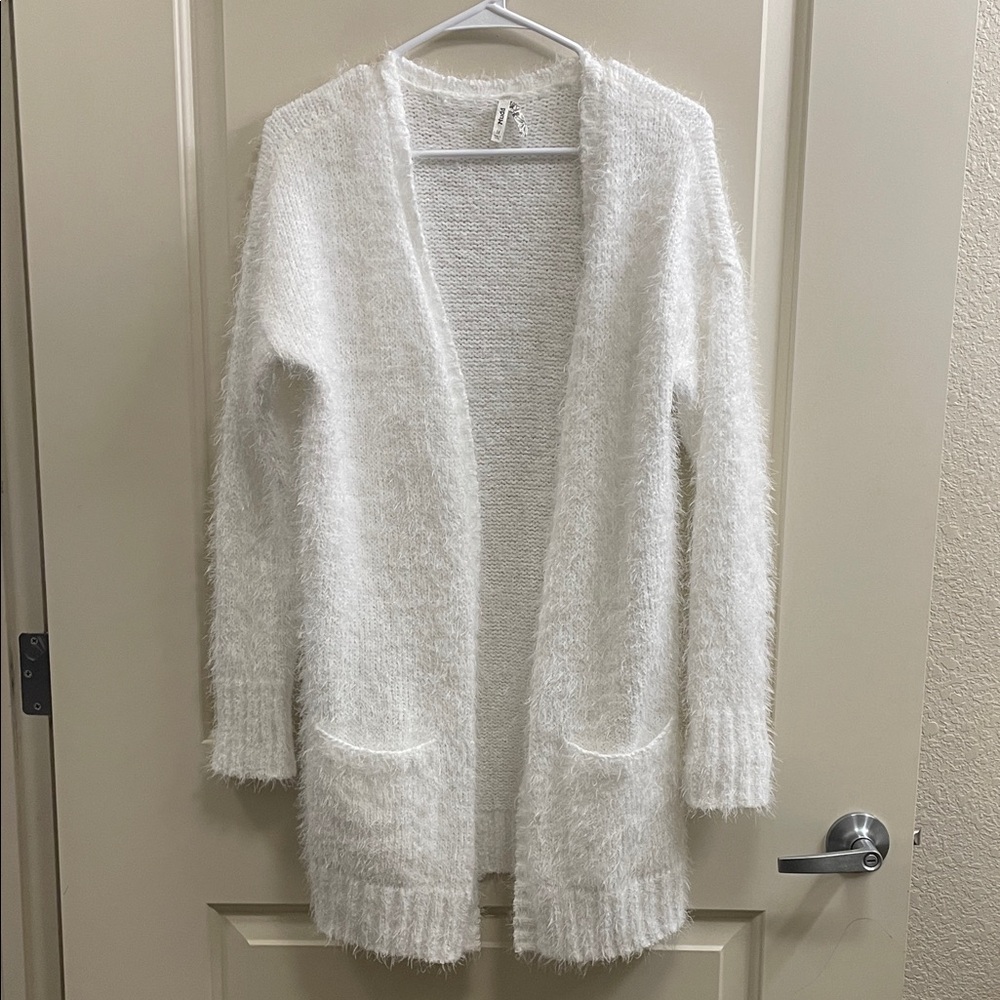 Moda Soft White Open-Front Cardigan